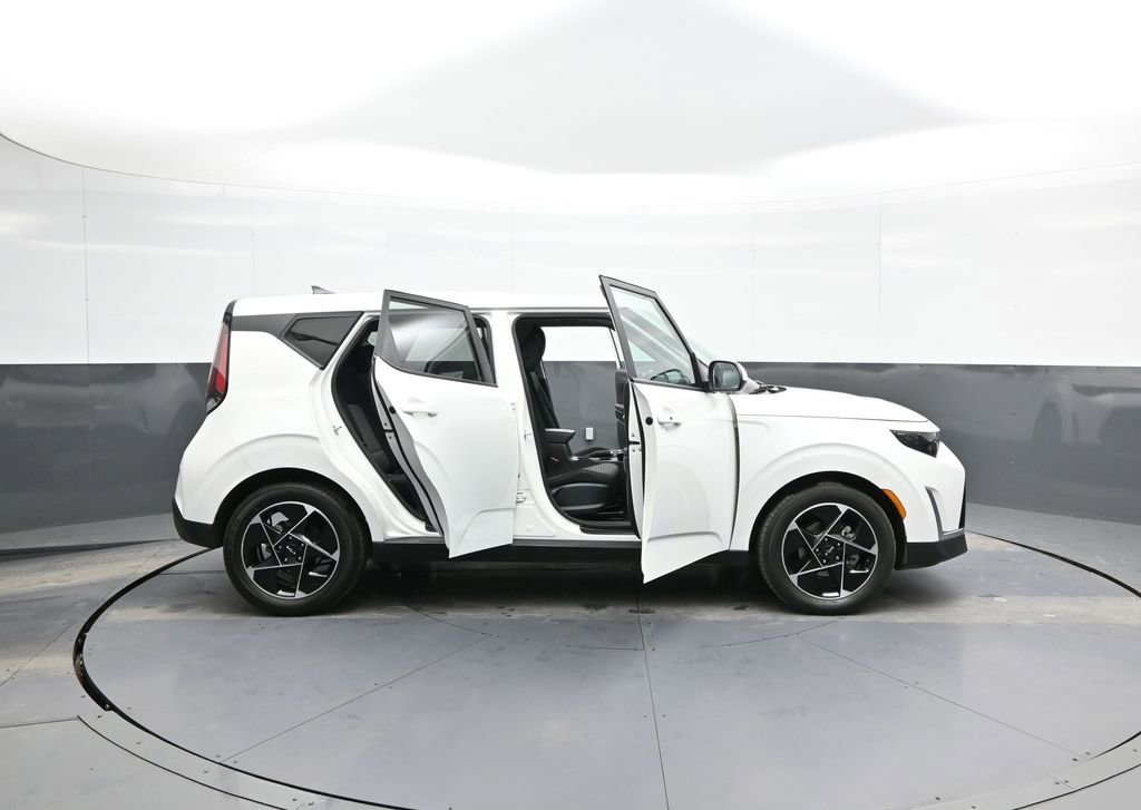 Certified 2023 Kia Soul EX image 42