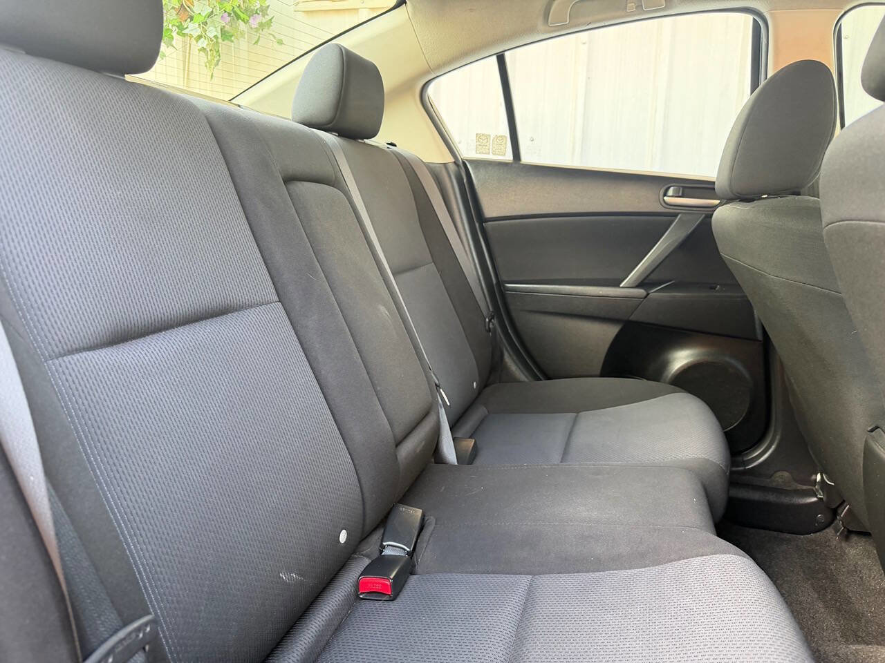 Used 2010 MAZDA MAZDA3 i Touring FWD image 17