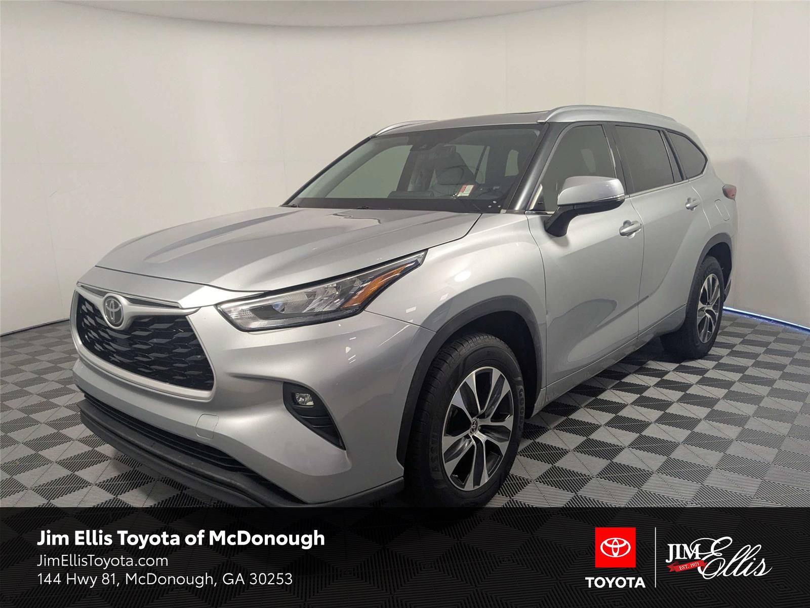 Certified 2020 Toyota Highlander XLE FWD image 1