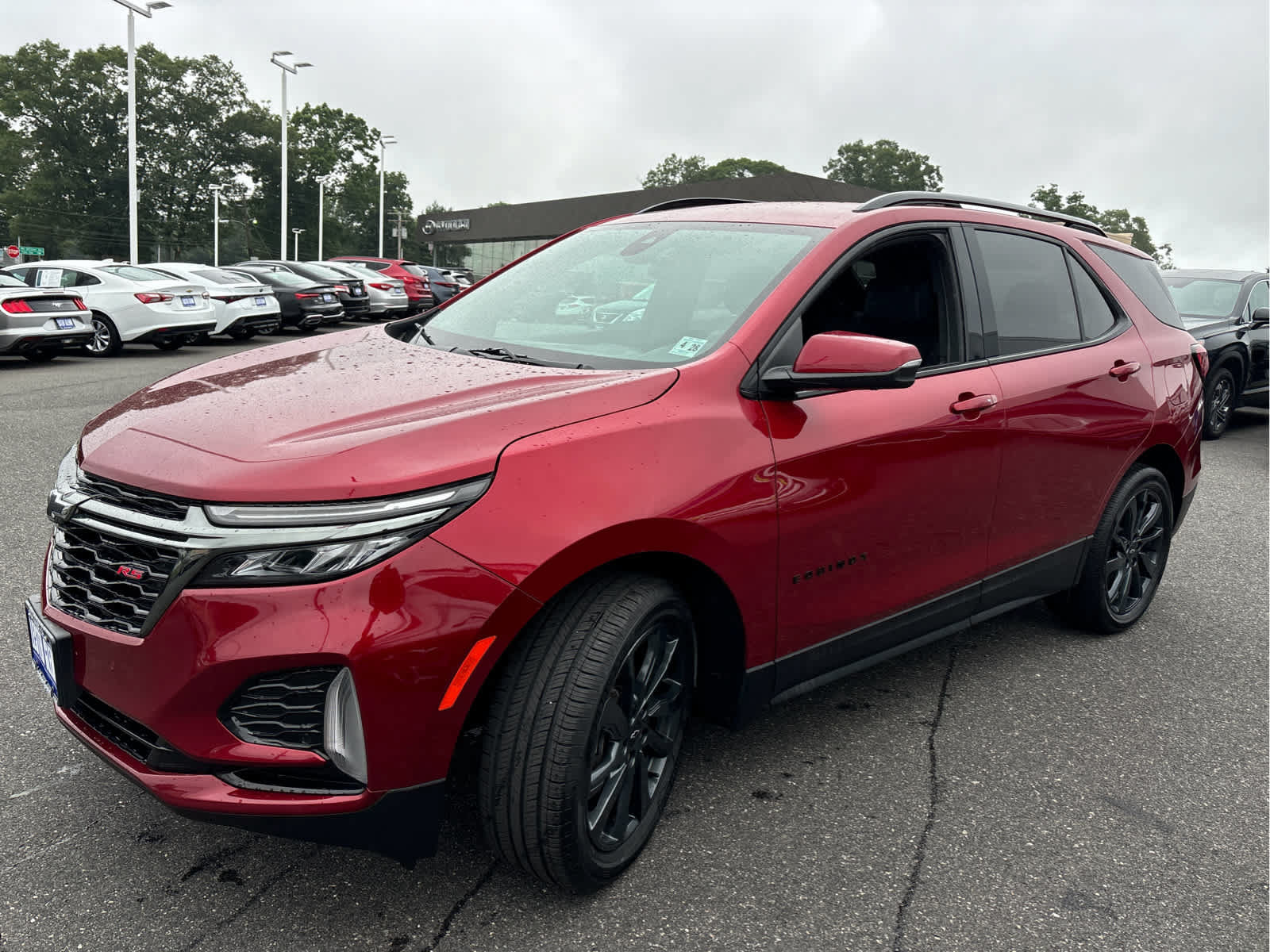 Certified 2023 Chevrolet Equinox RS w/ RS Leather Package AWD/4WD image 7