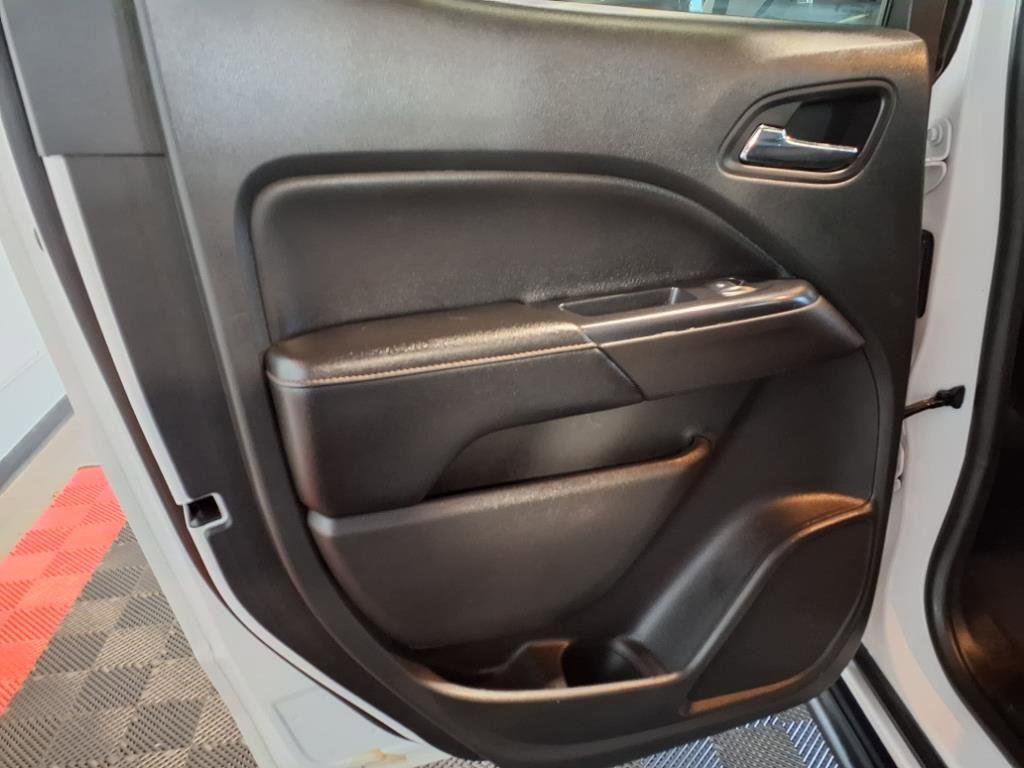 Used 2022 GMC Canyon AT4 image 14