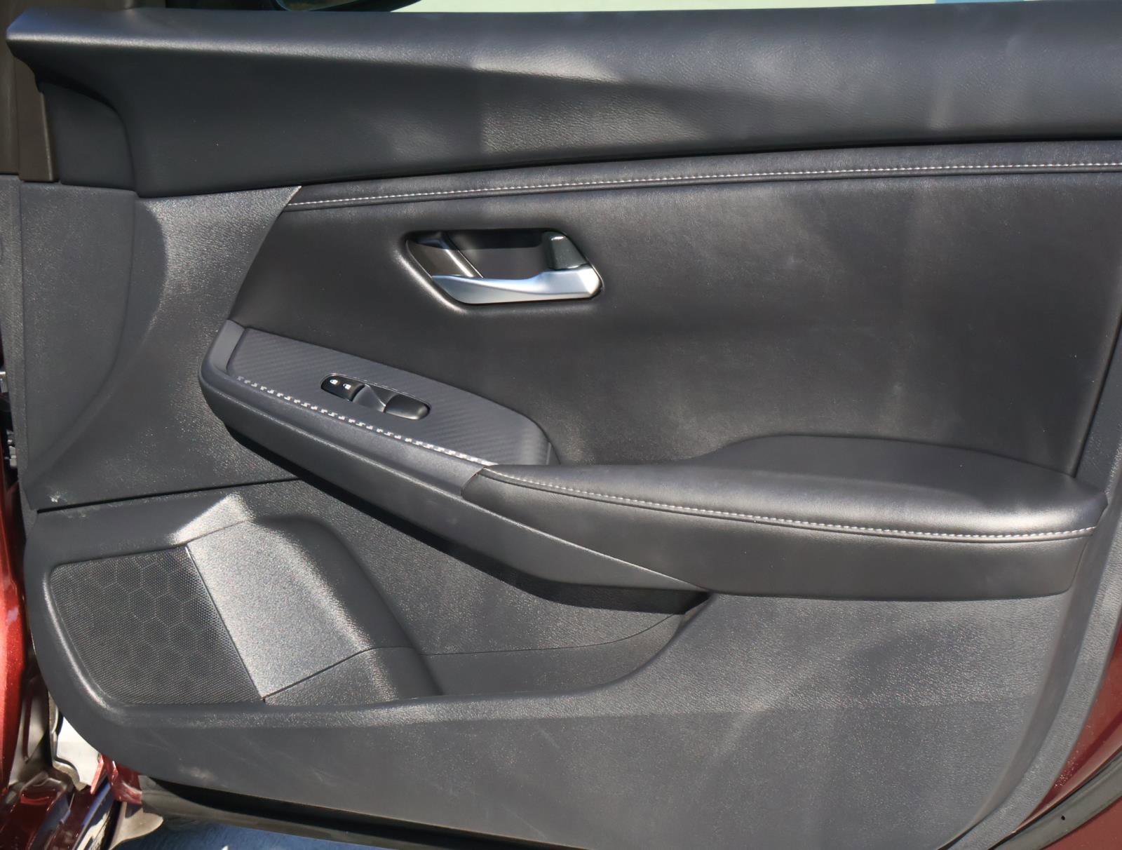 Used 2025 Nissan Sentra SV w/ All-Weather Package image 14