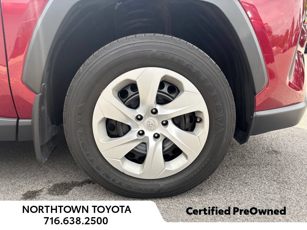 Used 2023 Toyota RAV4 LE AWD/4WD image 9
