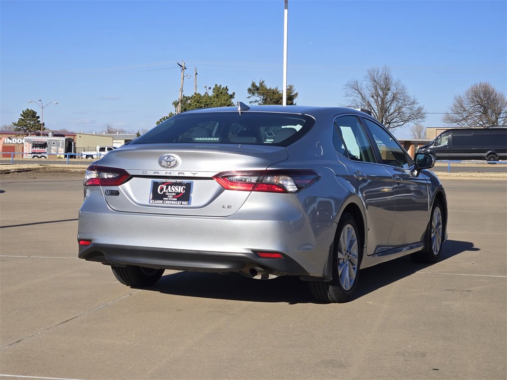 Used 2024 Toyota Camry LE image 7