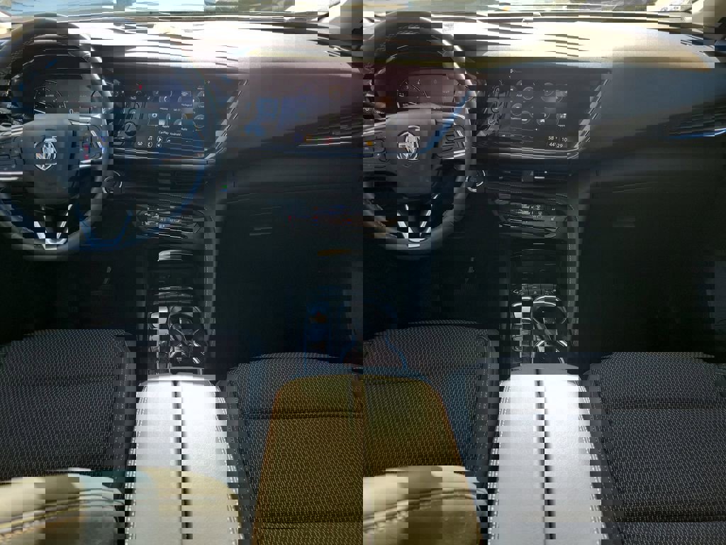 Used 2023 Buick Envision Preferred image 14