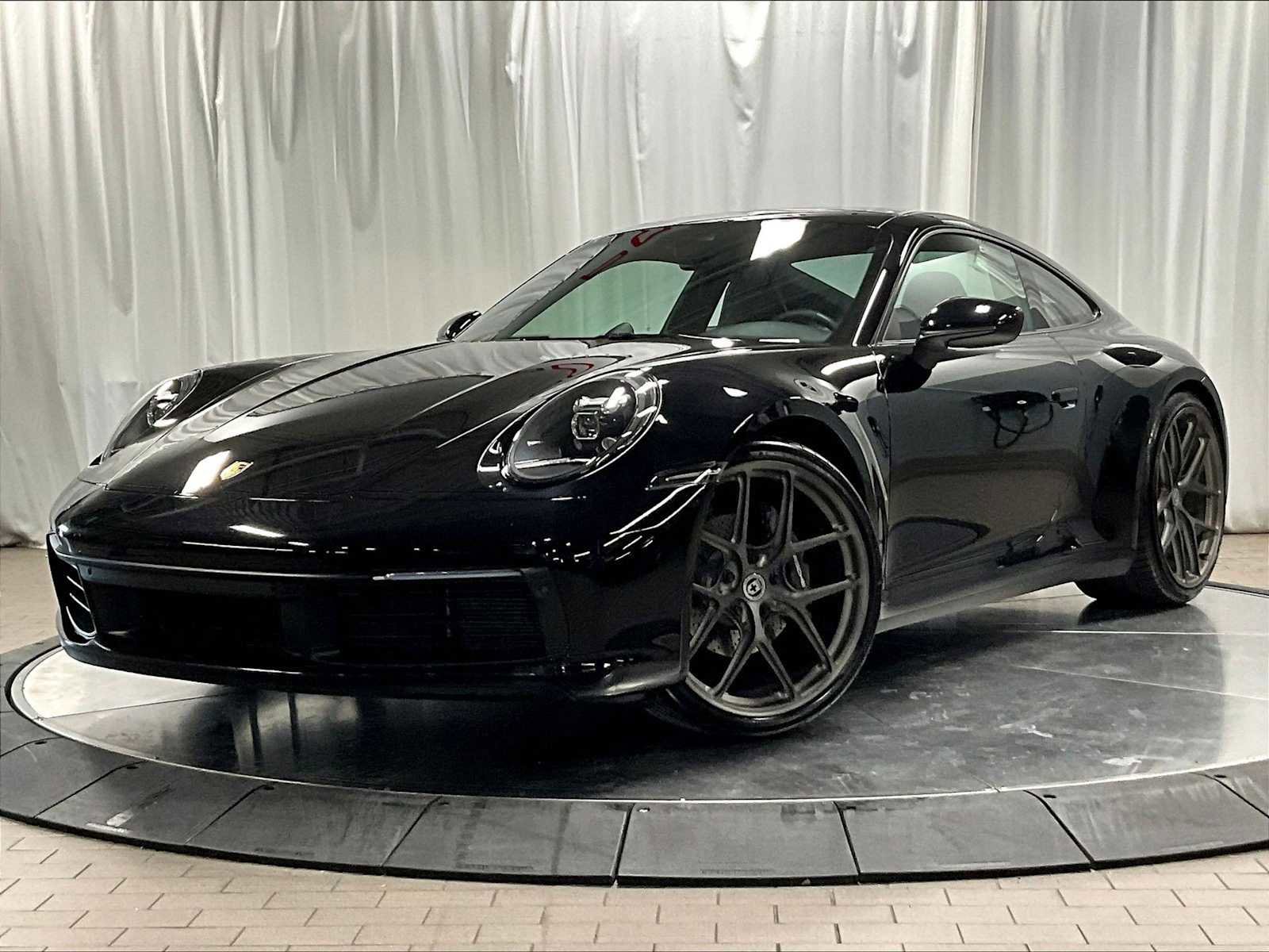 Used 2020 Porsche 911 Carrera image 1