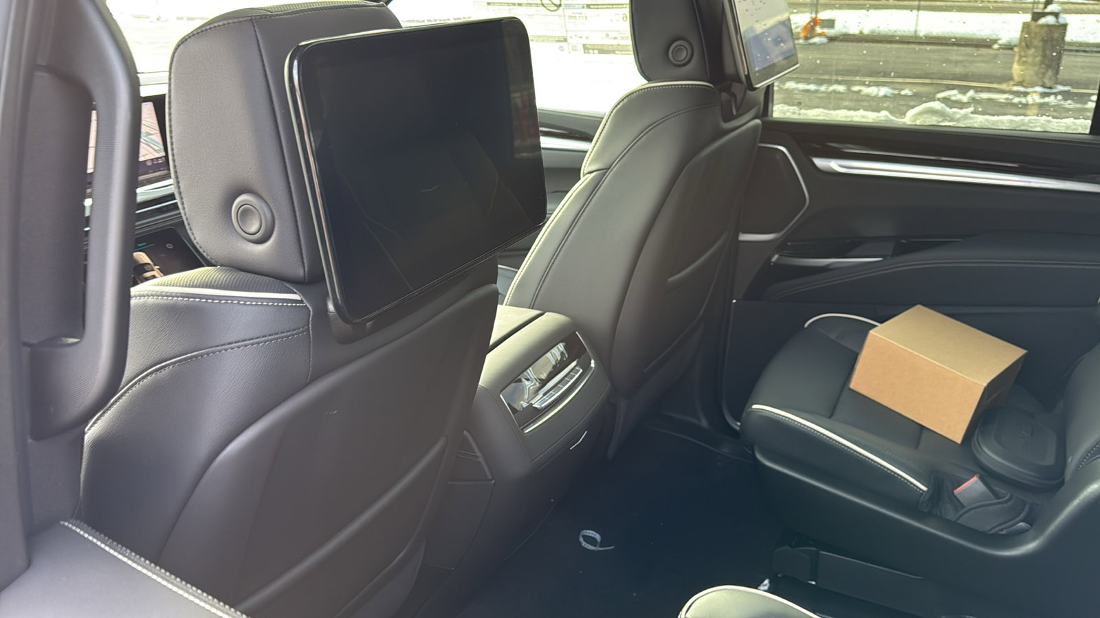 New 2026 Cadillac Escalade Luxury image 31