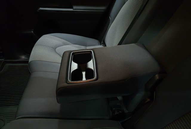 Used 2023 Toyota Highlander LE AWD/4WD image 18