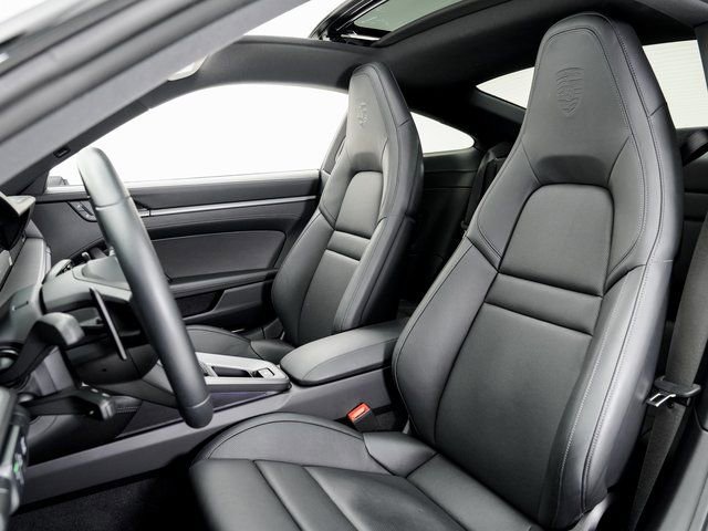 Certified 2025 Porsche 911 Carrera image 5
