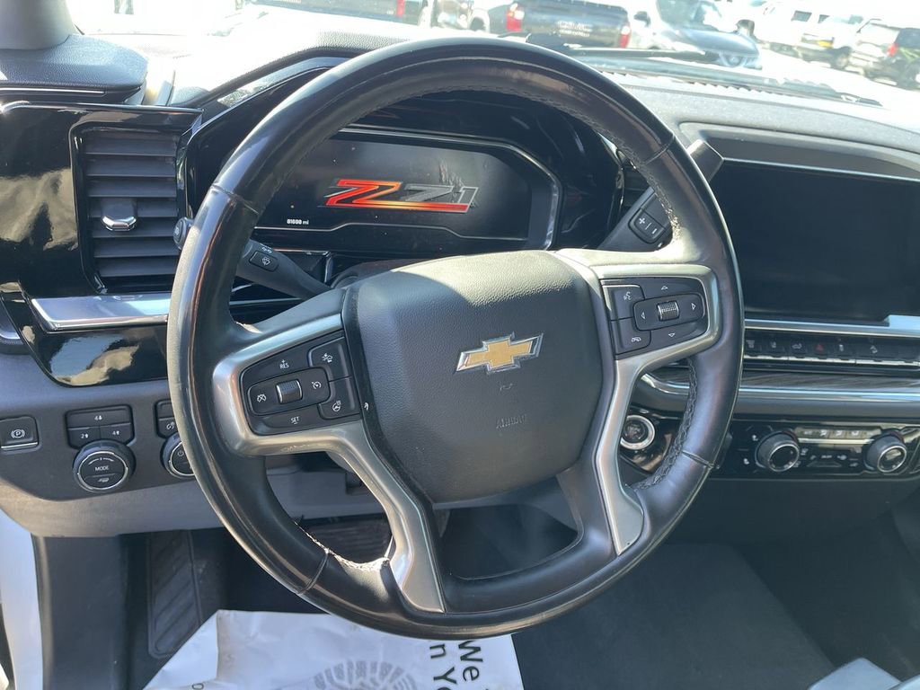 Used 2024 Chevrolet Silverado 2500 LT image 7