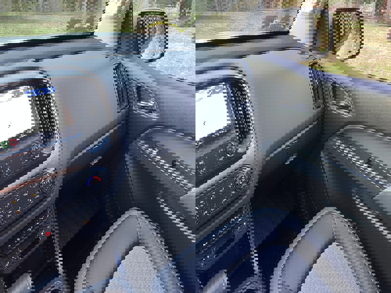 Used 2019 Chevrolet Colorado Z71 image 15