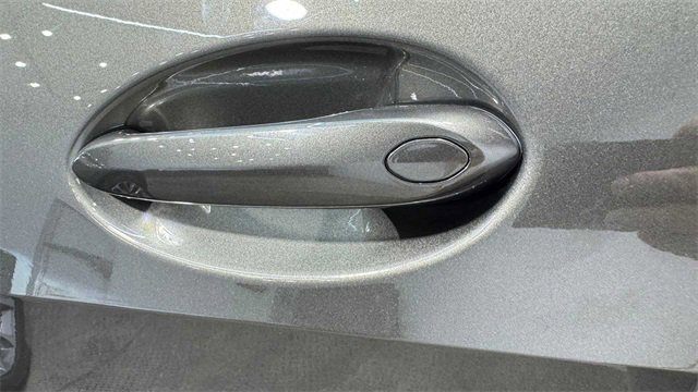 Used 2026 BMW X5 sDrive40i image 12