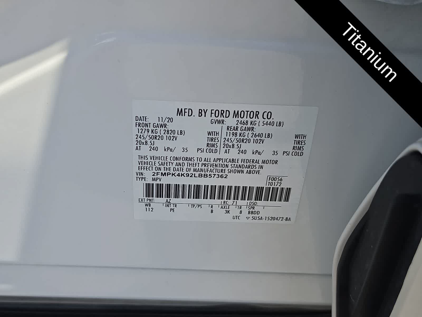 Used 2020 Ford Edge Titanium w/ Equipment Group 301A AWD/4WD image 26
