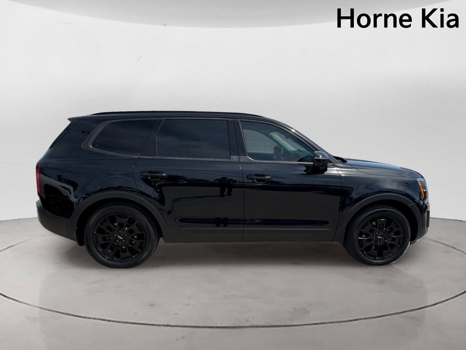 Certified 2022 Kia Telluride SX w/ SX Prestige Package AWD/4WD image 3