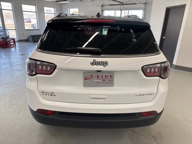 Used 2025 Jeep Compass Limited image 9