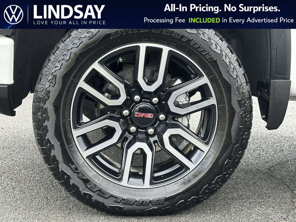Used 2025 GMC Sierra 1500 AT4 w/ AT4 Premium Package AWD/4WD image 8
