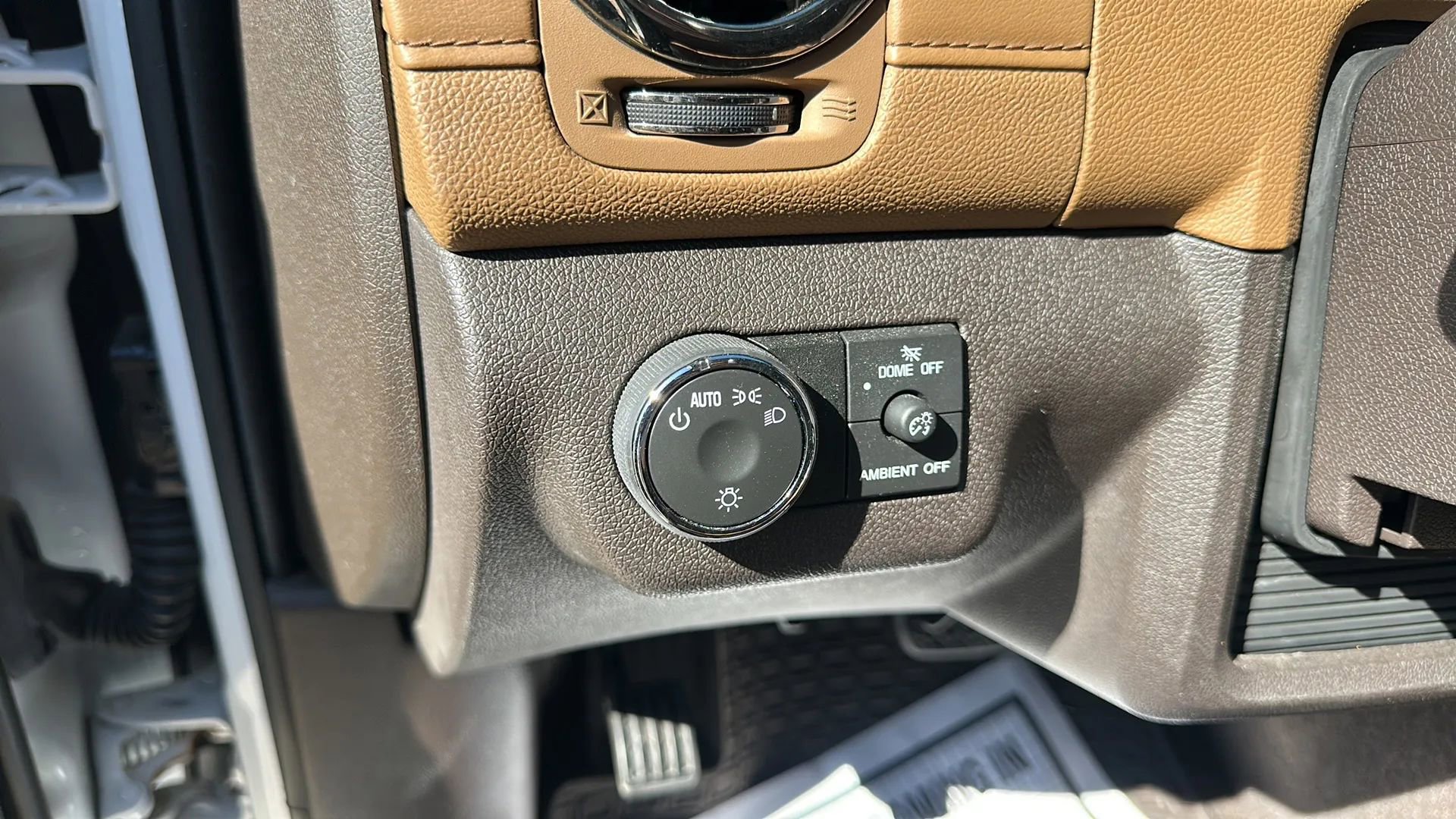 Used 2016 Buick Enclave Leather image 18