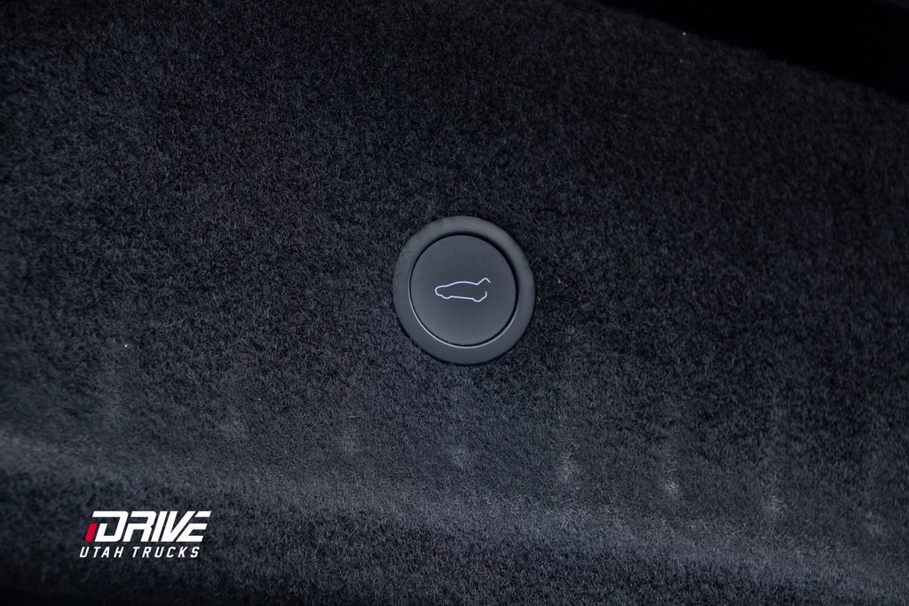 Used 2021 Tesla Model S Plaid image 22