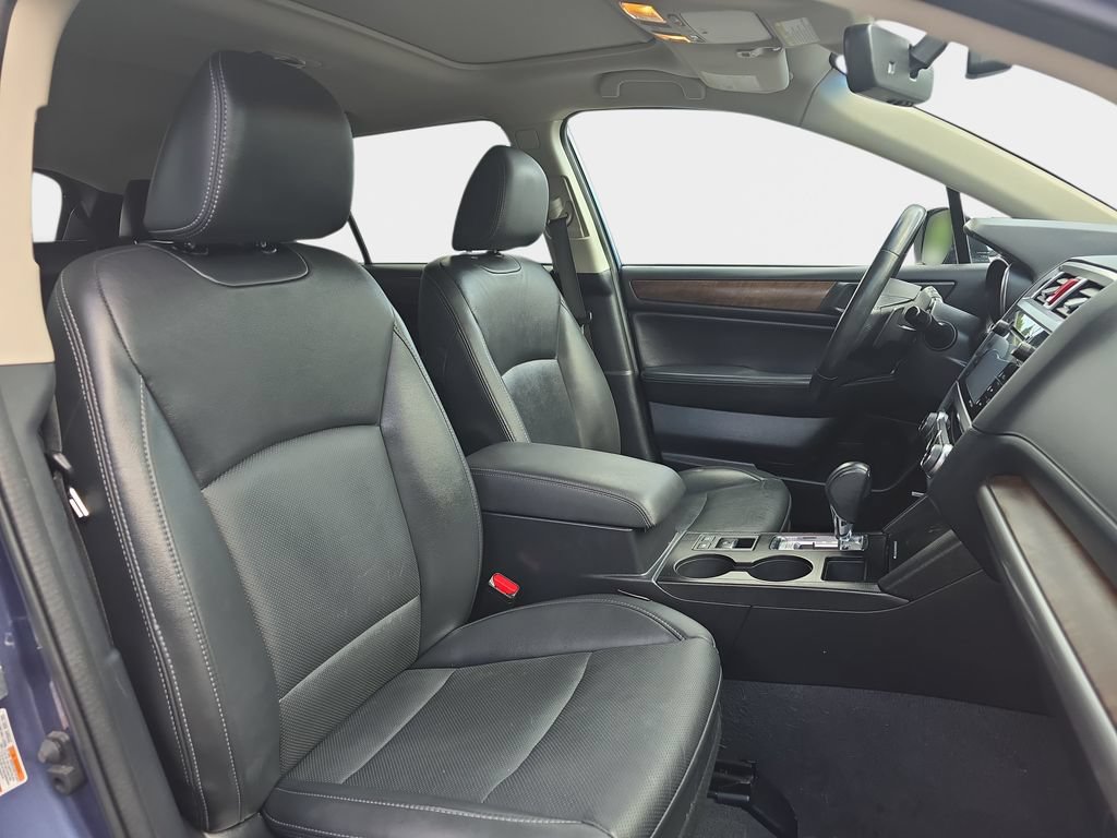 Used 2017 Subaru Outback 2.5i Limited AWD/4WD image 10