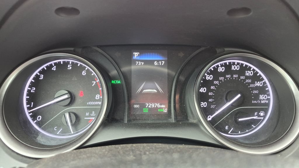 Used 2022 Toyota Camry SE w/ Cold Weather Package FWD image 13
