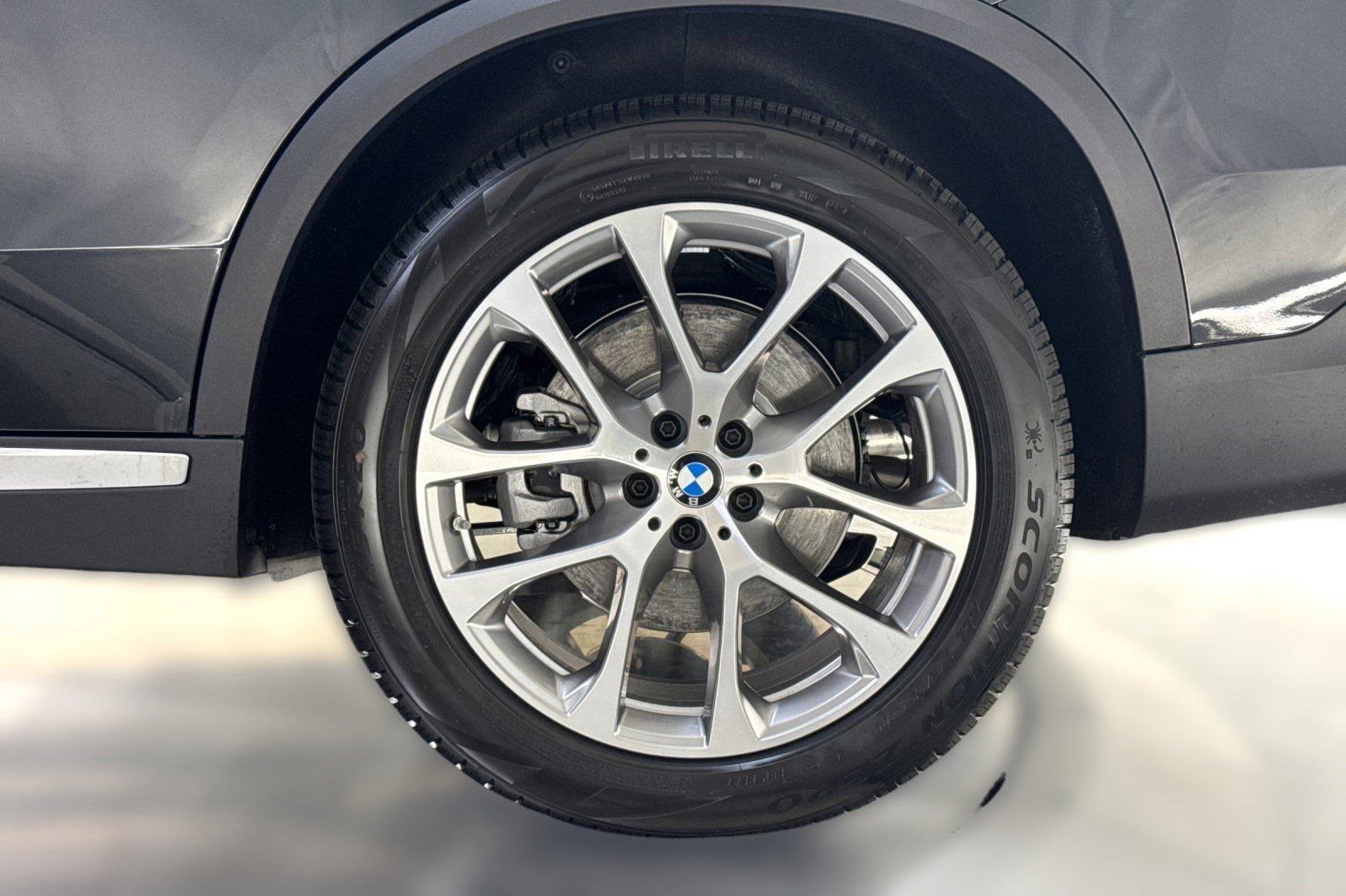 New 2026 BMW X5 sDrive40i w/ Premium Package RWD image 11