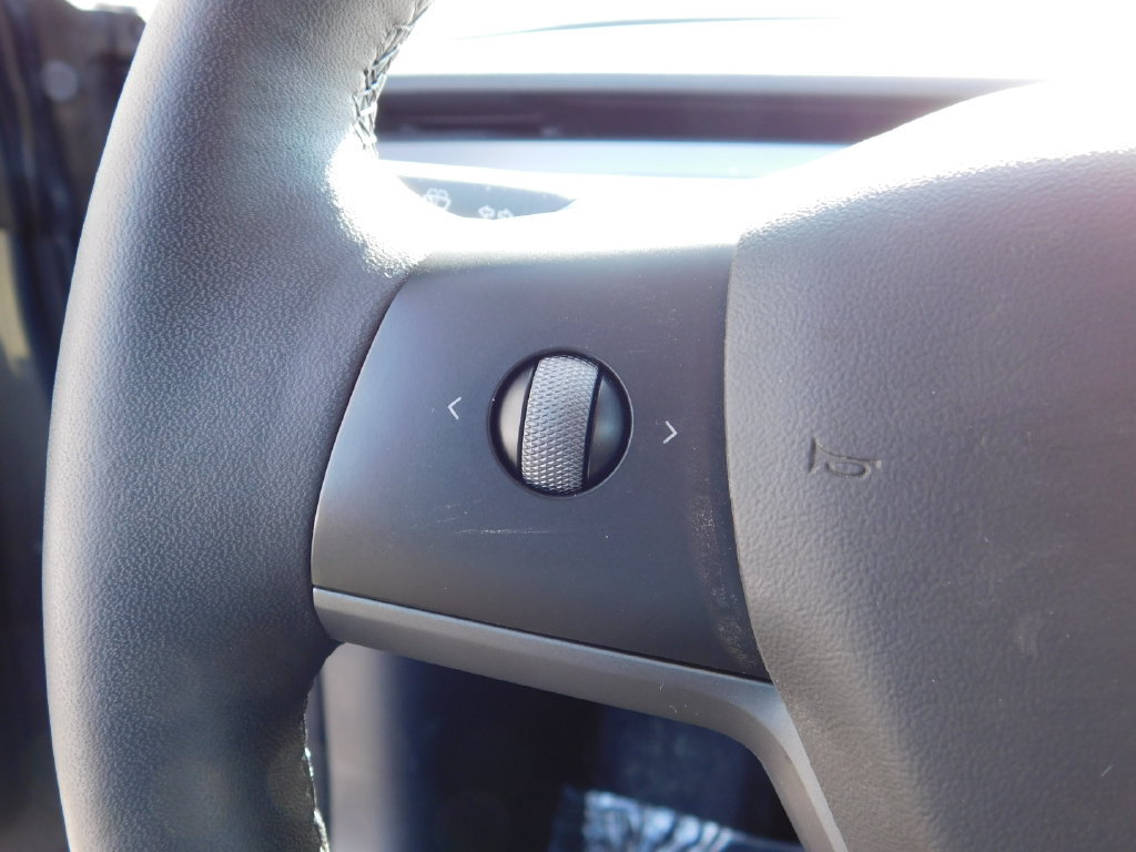 Used 2022 Tesla Model 3 Long Range AWD/4WD image 23