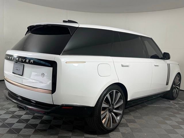 Used 2023 Land Rover Range Rover SV image 8