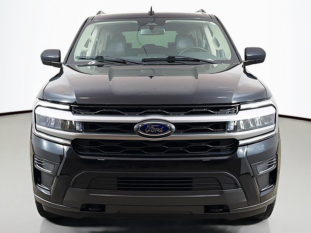 Used 2022 Ford Expedition Max XLT image 13