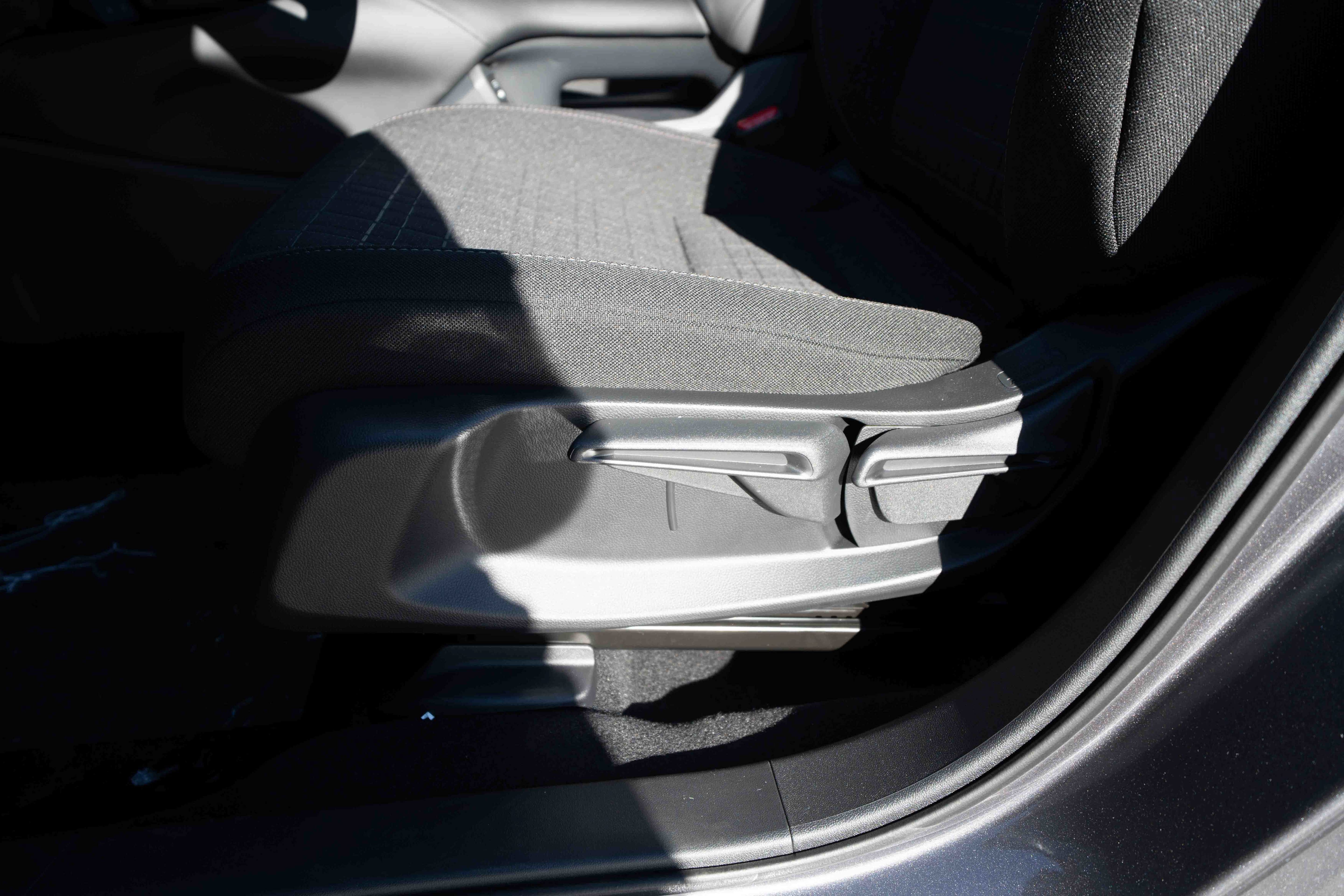 New 2027 Honda HR-V LX image 12