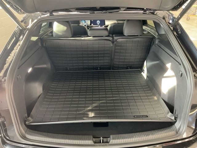 Used 2025 Volkswagen Atlas Cross Sport SE image 20