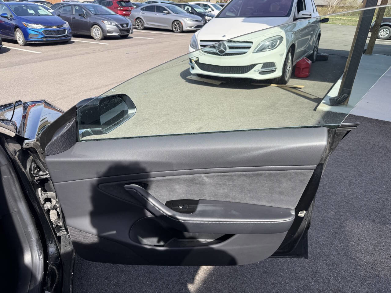 Used 2018 Tesla Model 3 image 14