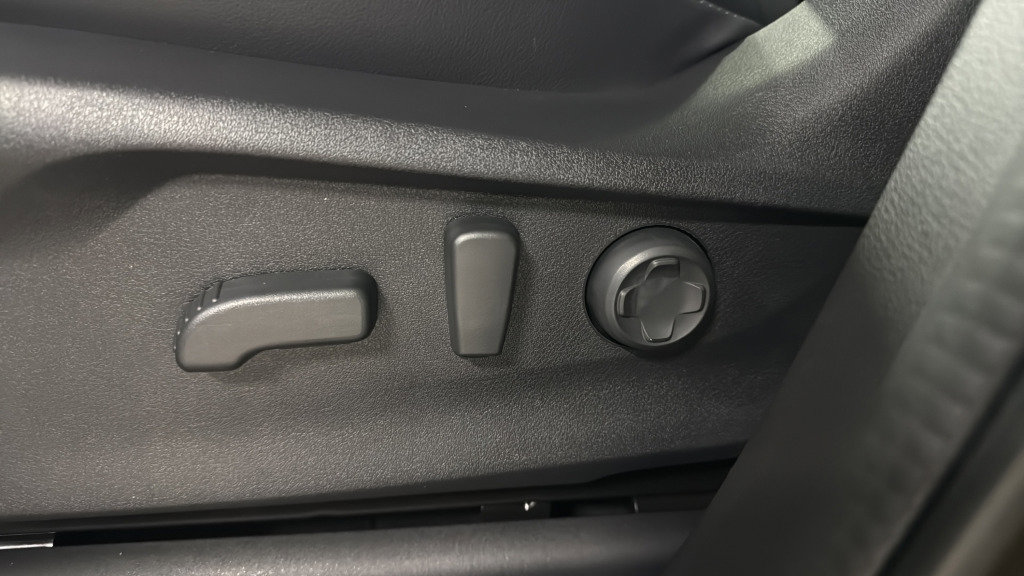 New 2026 Subaru Ascent Limited image 18