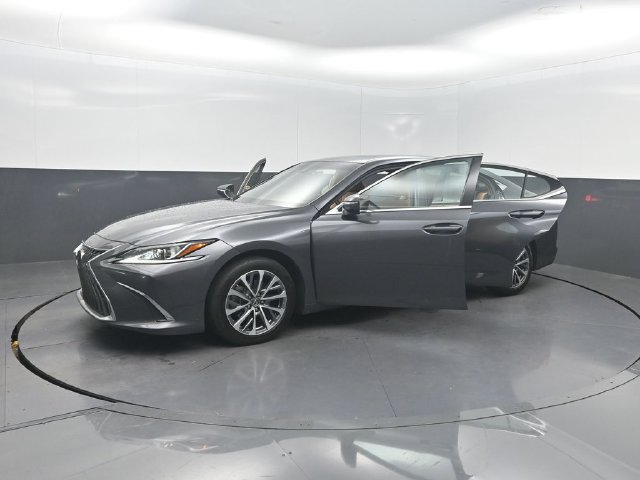 Used 2023 Lexus ES 350 w/ Accessory Package (Z1) FWD image 32
