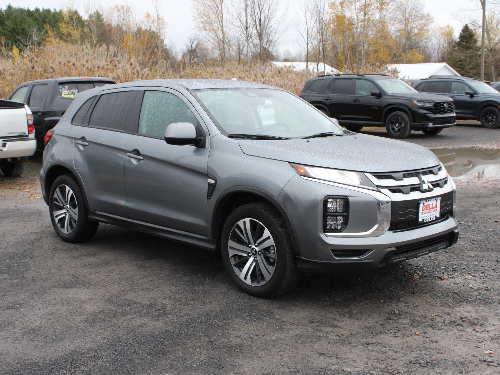 Used 2024 Mitsubishi Outlander Sport ES image 3