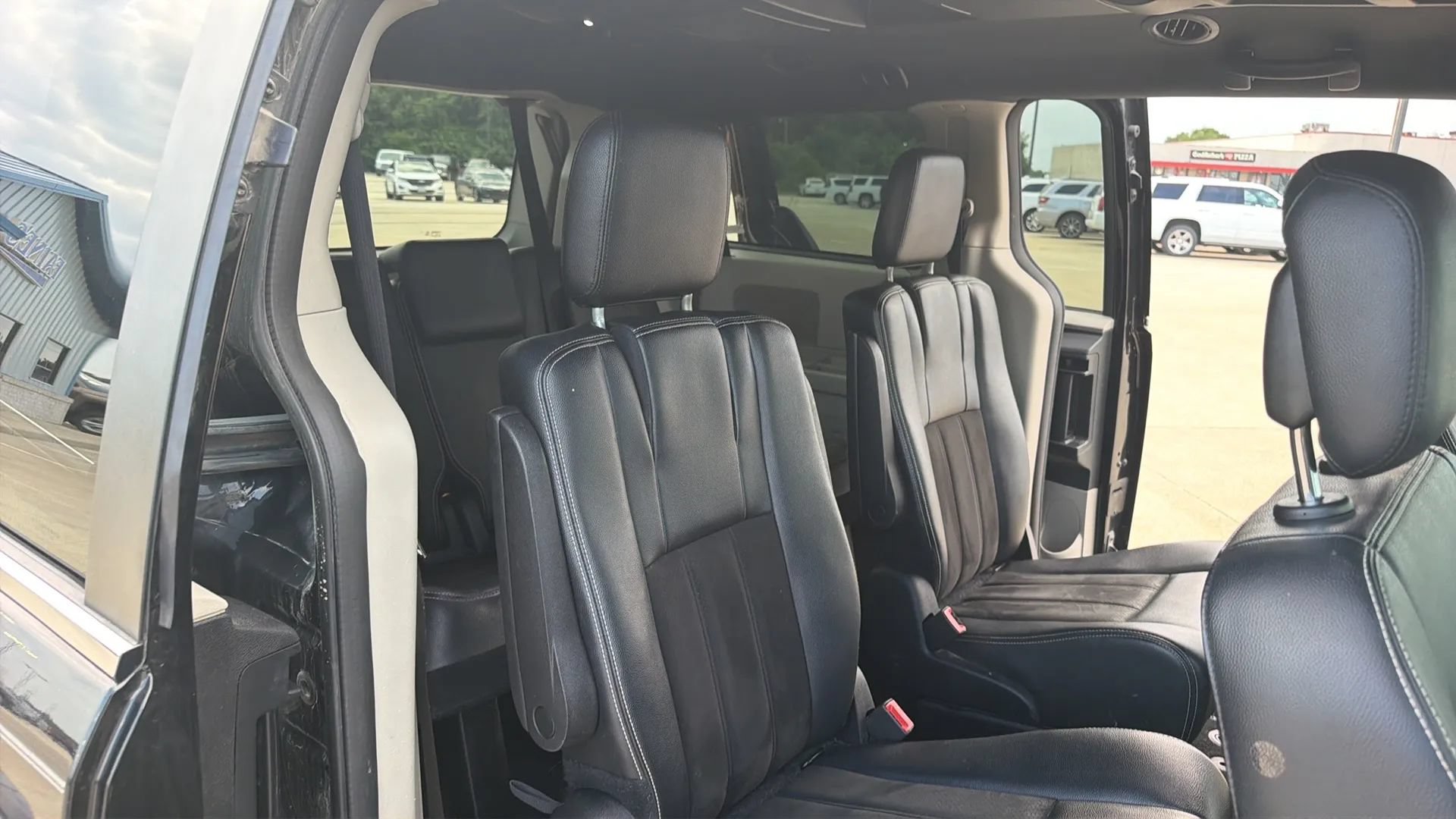 Used 2019 Dodge Grand Caravan SXT w/ Driver Convenience Group FWD image 67