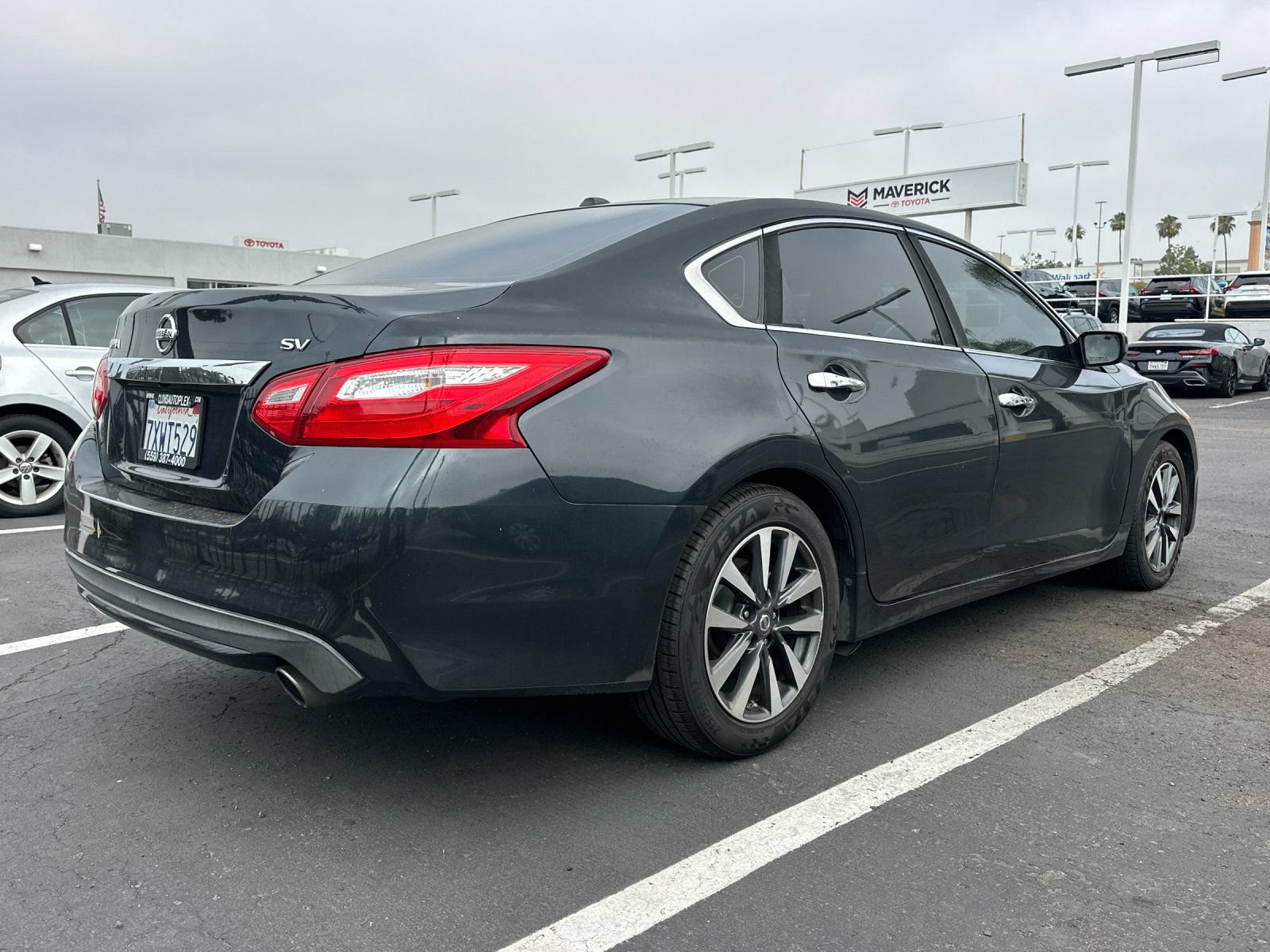 Used 2017 Nissan Altima 2.5 SV FWD image 3