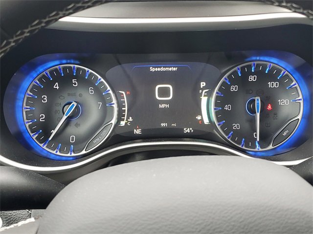 New 2026 Chrysler Pacifica Select image 20