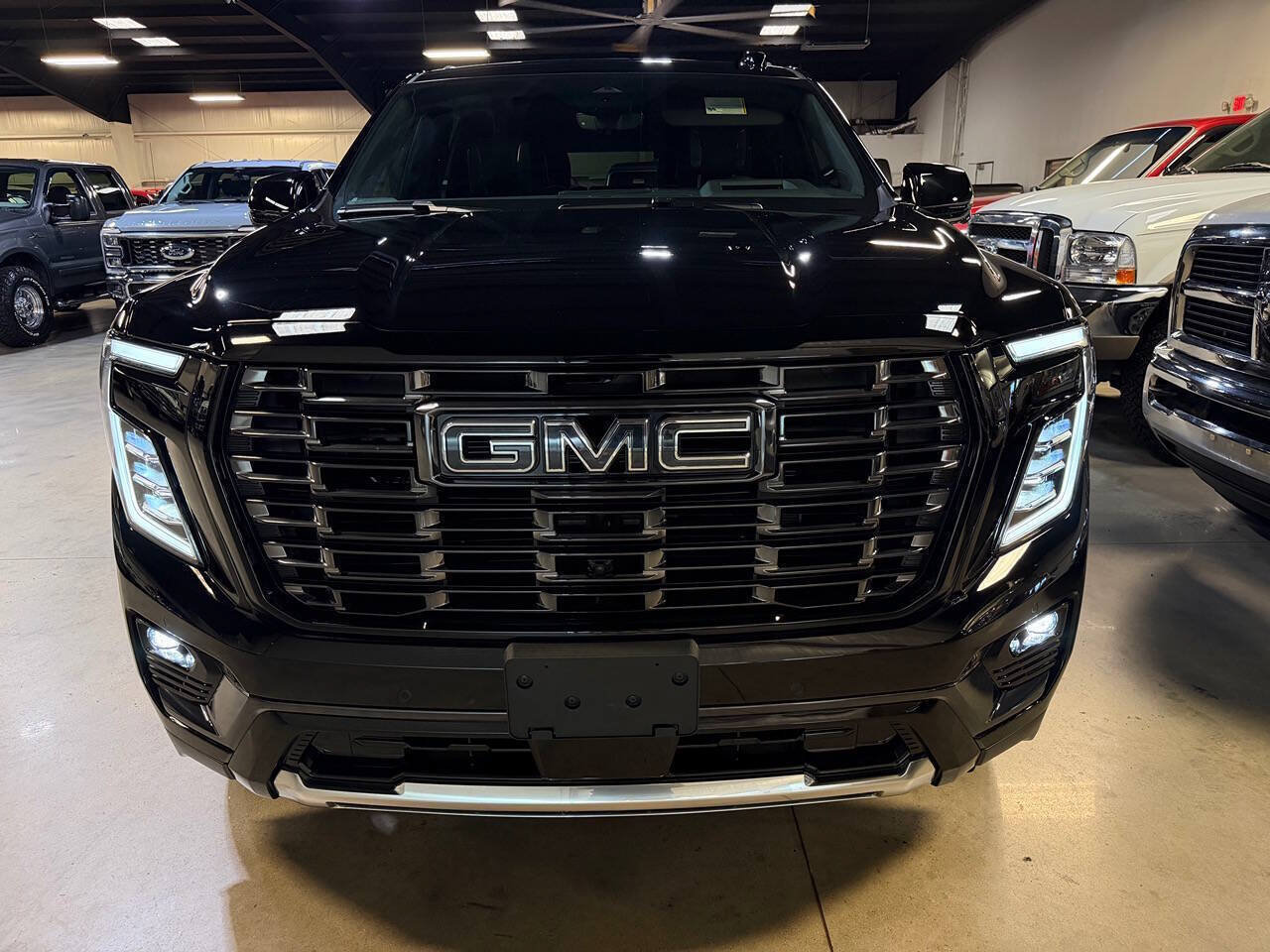 Used 2026 GMC Yukon Denali Ultimate AWD/4WD image 25