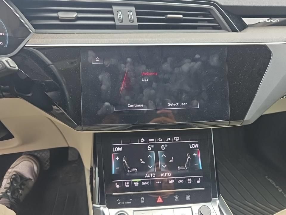 Used 2024 Audi Q8 e-tron Premium Plus w/ Premium Plus Package AWD/4WD image 11