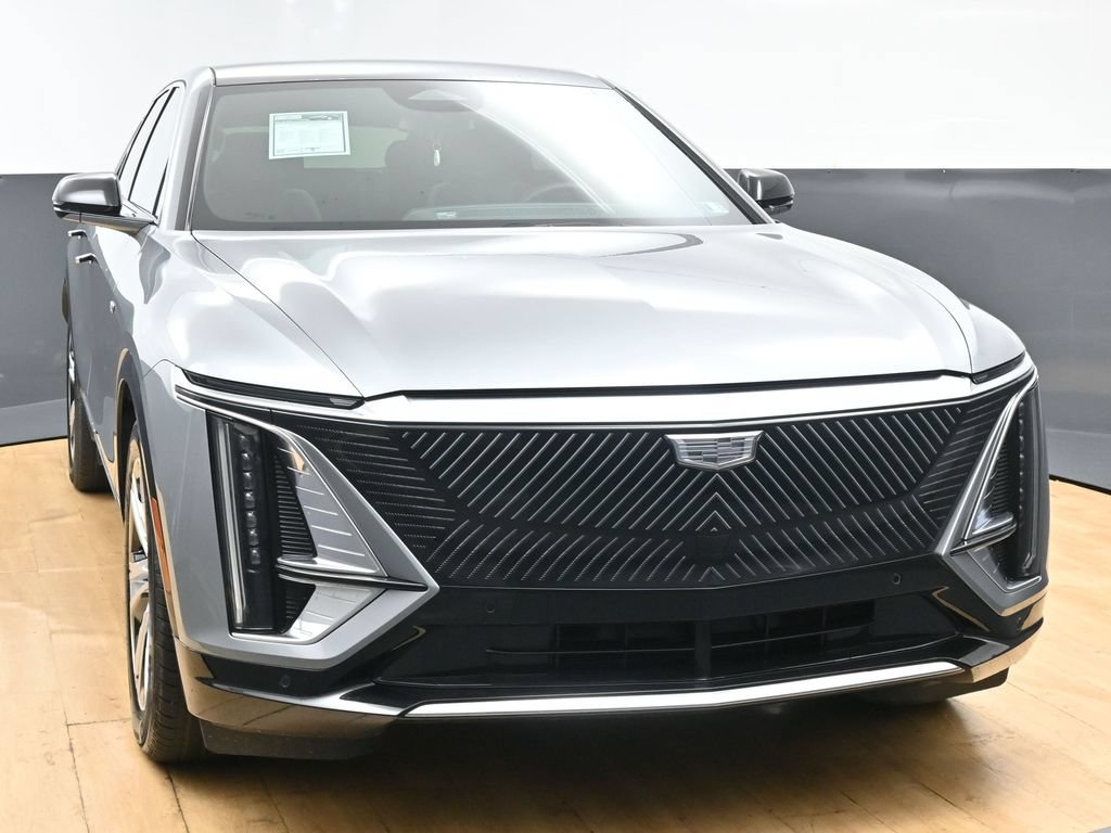 Used 2024 Cadillac Lyriq Tech RWD image 4