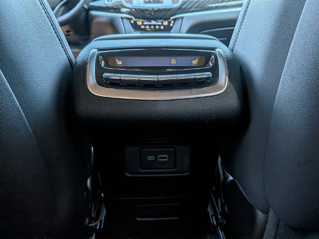 Certified 2025 Cadillac XT6 Premium Luxury AWD/4WD image 19