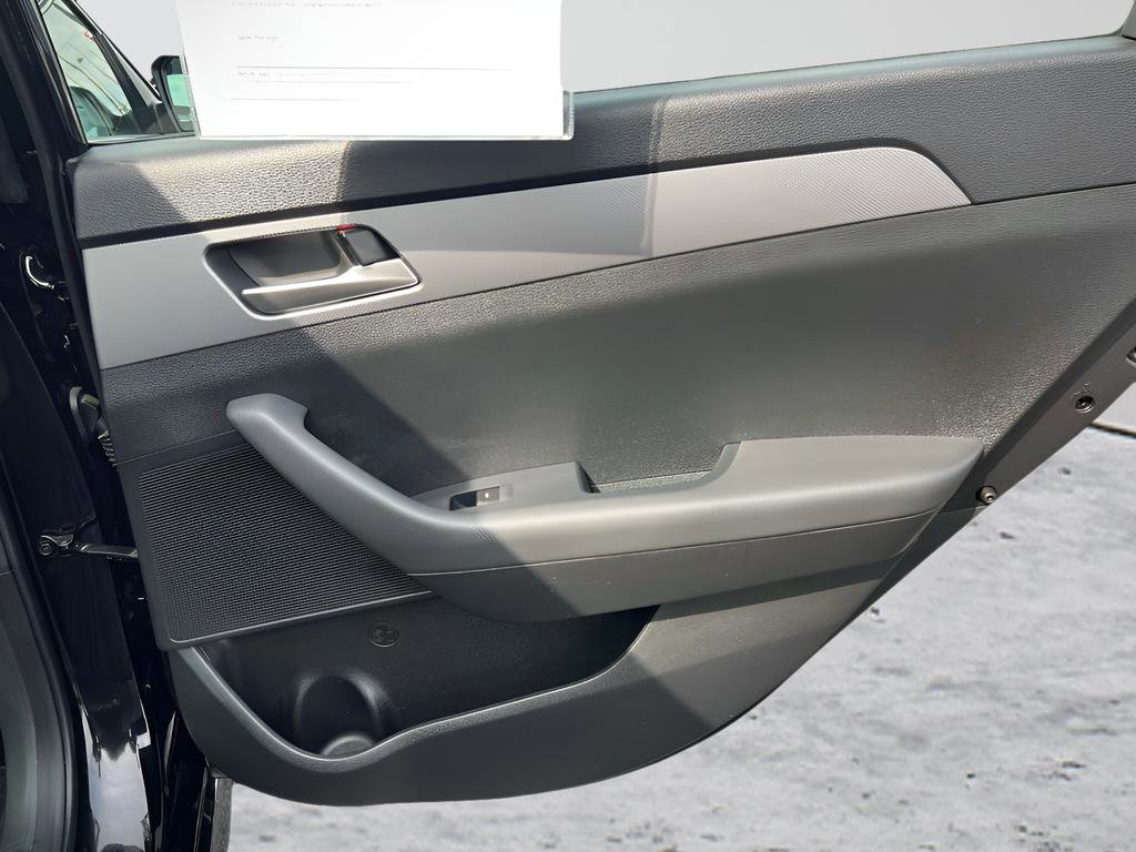 Used 2019 Hyundai Sonata SE FWD image 24