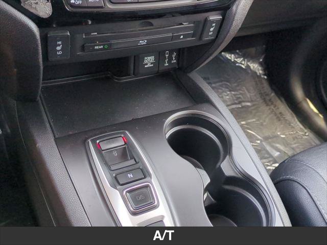 Used 2017 Honda Pilot Touring image 15