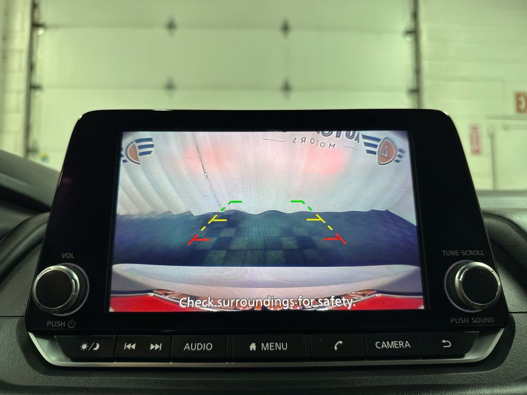 Used 2025 Nissan Rogue SV AWD/4WD image 26
