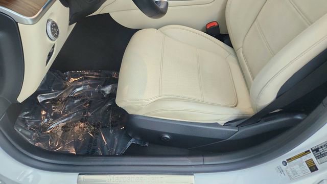 Used 2022 Mercedes-Benz C 300 Sedan image 35