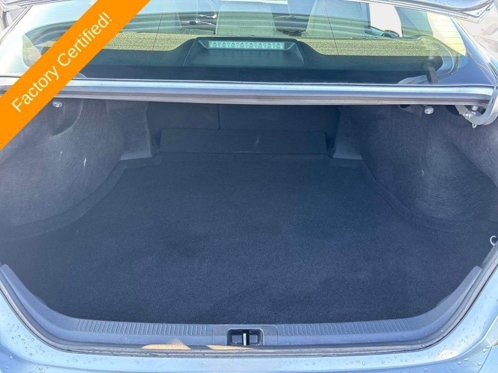 Used 2025 Toyota Camry LE image 23