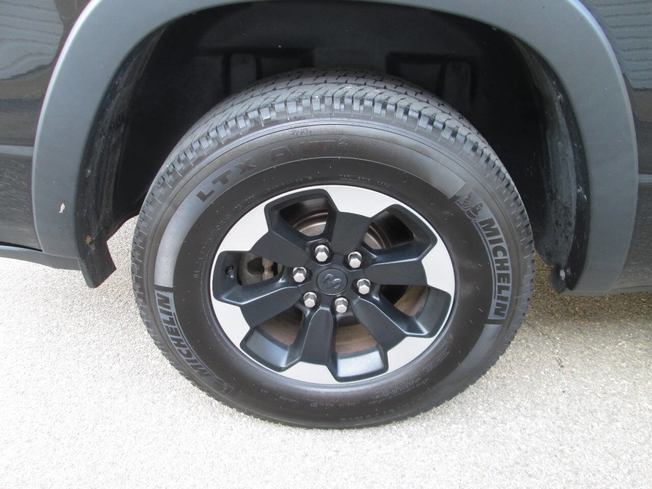 Used 2019 RAM 1500 Rebel w/ Rebel Level 2 Equipment Group AWD/4WD image 15