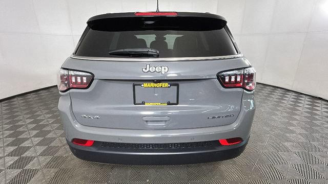 Used 2023 Jeep Compass Limited w/ Sun and Sound Group AWD/4WD image 4