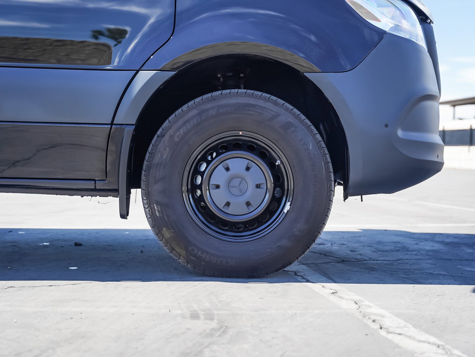 Used 2024 Mercedes-Benz Sprinter 2500 image 13