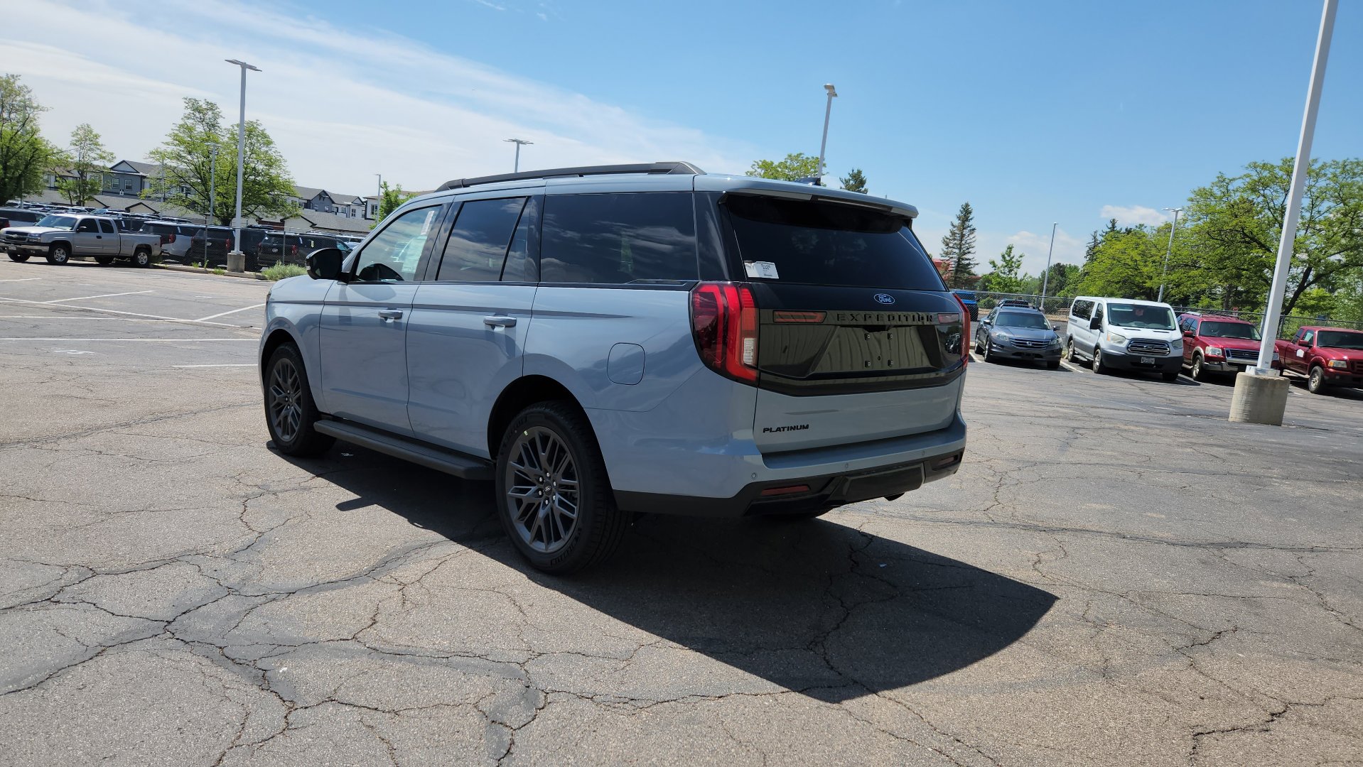 New 2026 Ford Expedition Platinum w/ Stealth Appearance Package AWD/4WD image 9